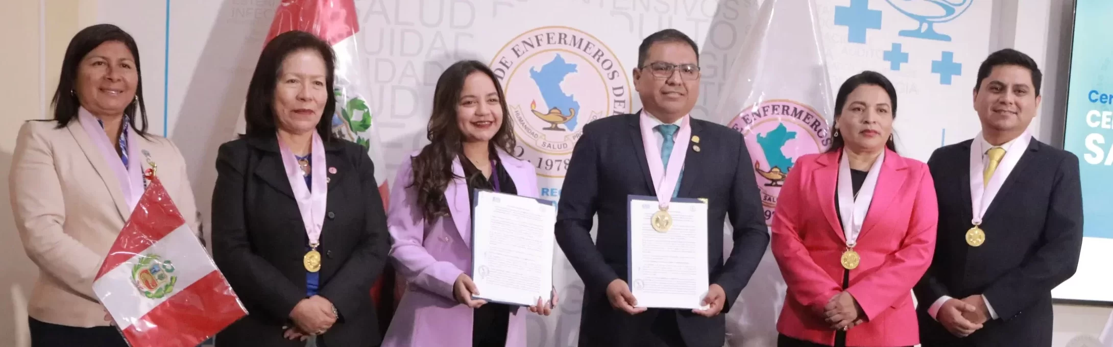 Firma importante convenio de salud en Perú con el Consejo Directivo Regional III del CRIII